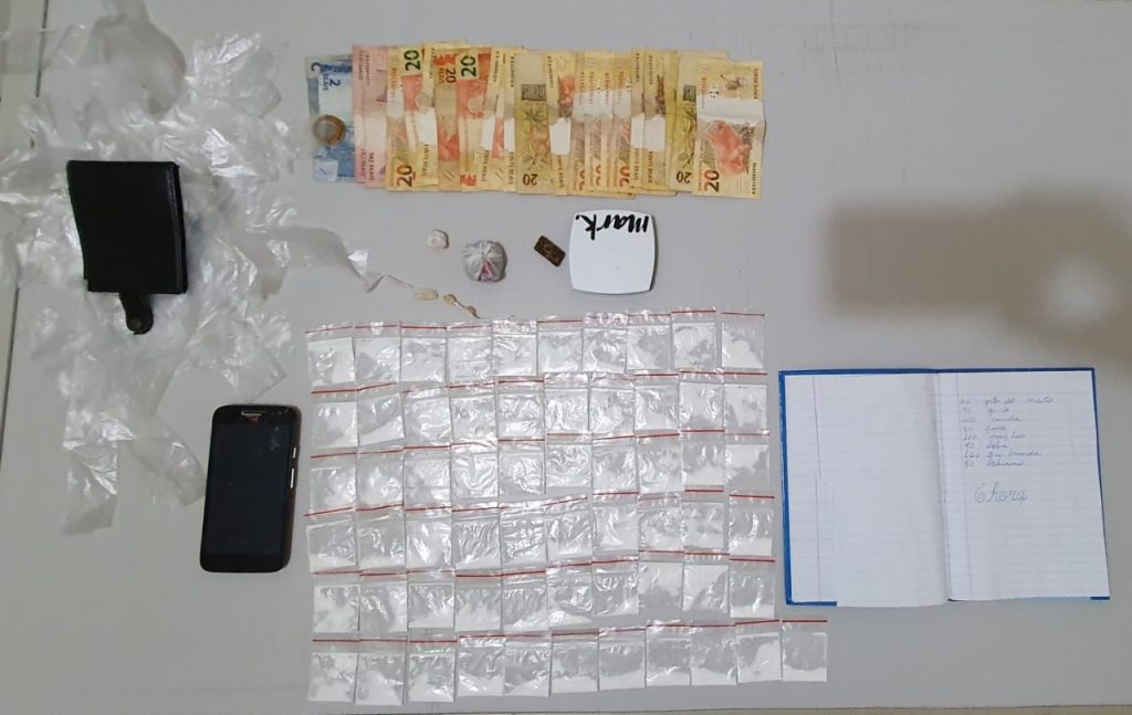 Polícia Civil detém quatro envolvidos com o tráfico de drogas em Quatá