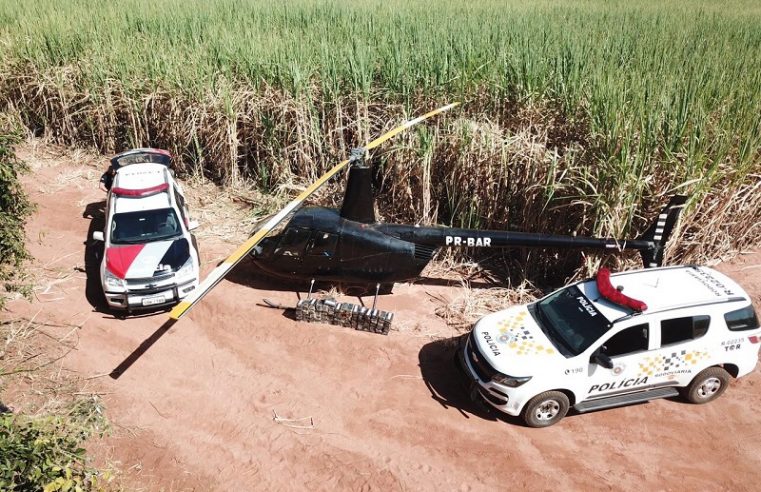 Após denúncia polícia localiza Aeronave abandonada em canavial de Paraguaçu com 153 tijolos de crack e cocaína
