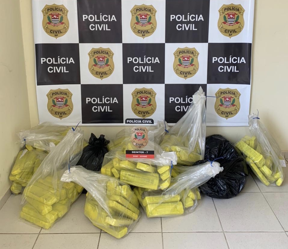 Polícia Civil de Avaré incinera 102 quilos de drogas apreendidas na Operação Narco
