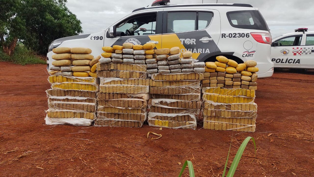 TOR Prende mais de 400 quilos de maconha em rodovia próximo a Ourinhos.